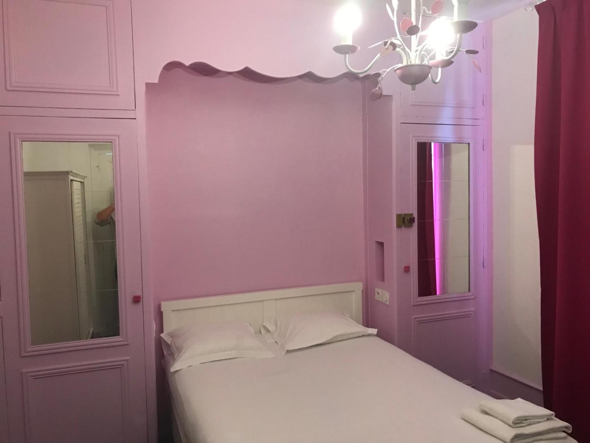 Hotel Couleurs Sud Centre-Ville Gare Шарлевіль-Мезьєр Екстер'єр фото