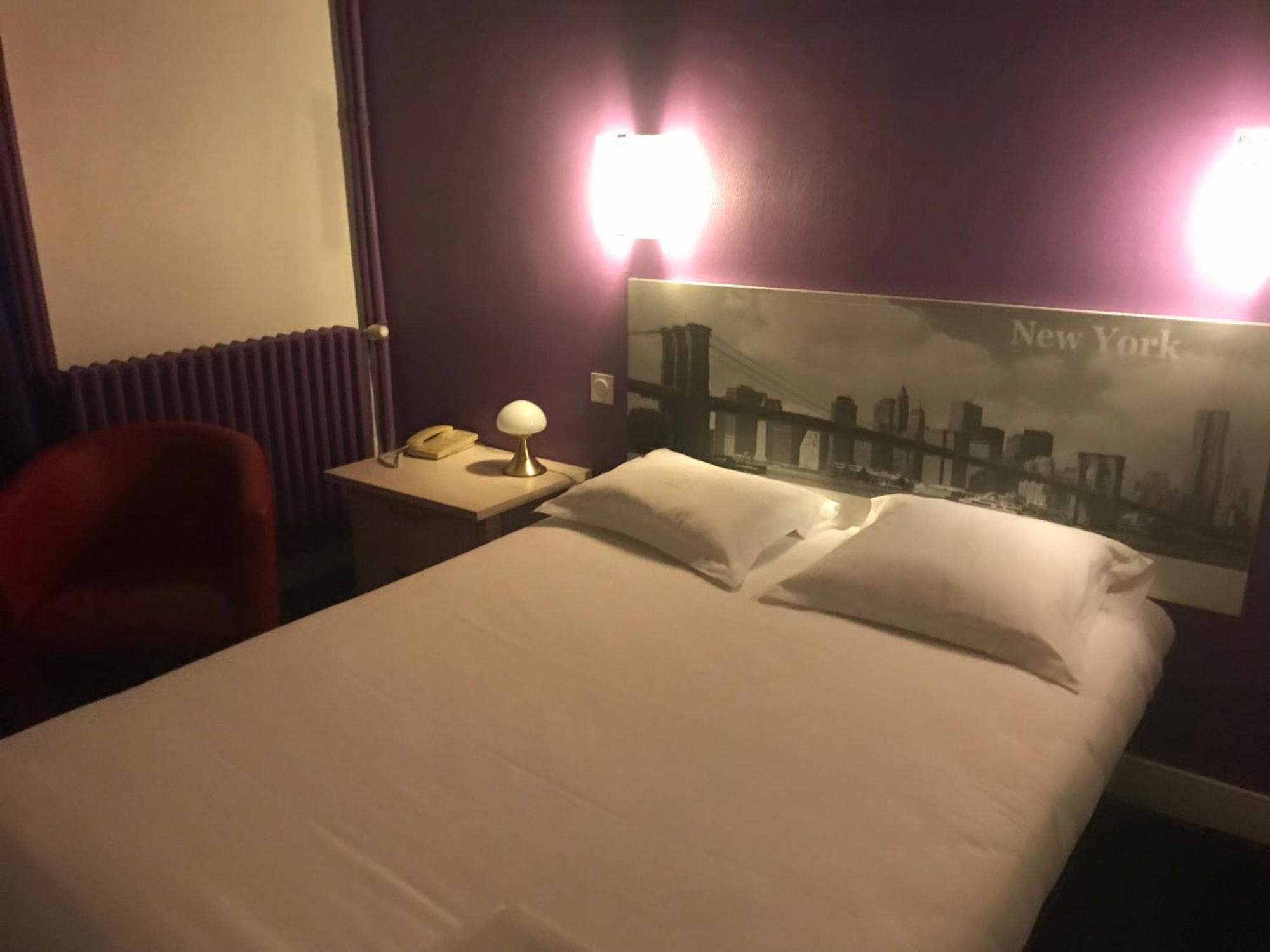 Hotel Couleurs Sud Centre-Ville Gare Шарлевіль-Мезьєр Екстер'єр фото
